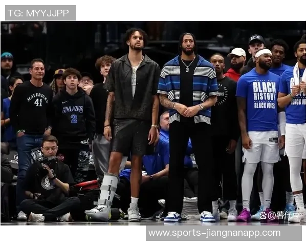 明天独行侠对阵雄鹿浓眉和加福德出战存疑莱夫利可能缺席比赛 明天独行侠对阵雄鹿浓眉和加福德出战存疑莱夫利可能缺席比赛