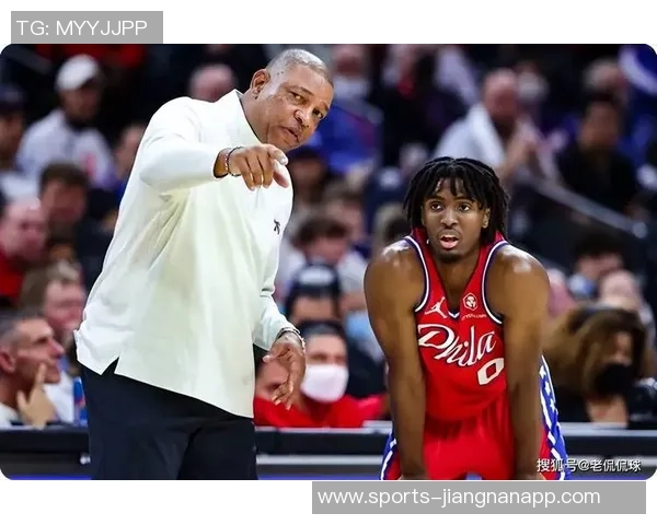 CC半场狂砍26分里弗斯称赞但强调球队不担心表现 CC半场狂砍26分里弗斯称赞但强调球队不担心表现