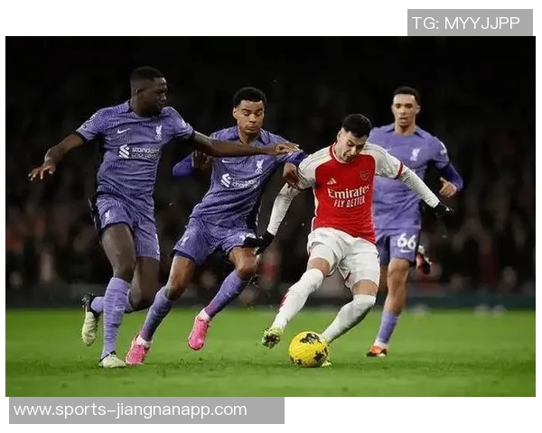 亨利力挺阿森纳拜仁巴黎三队争夺欧冠冠军荣耀 亨利力挺阿森纳拜仁巴黎三队争夺欧冠冠军荣耀