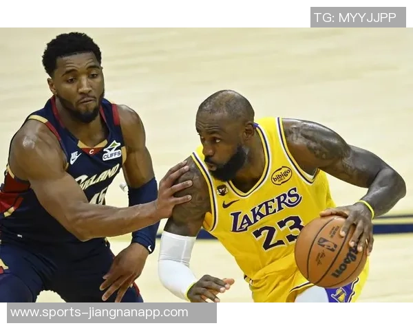 多诺万米切尔半场表现低迷仅得7分三分球全失状态堪忧