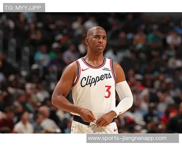 快船无法裁掉保罗希望促成转会鹿尼侠日曾对其表现出兴趣 快船无法裁掉保罗希望促成转会鹿尼侠日曾对其表现出兴趣